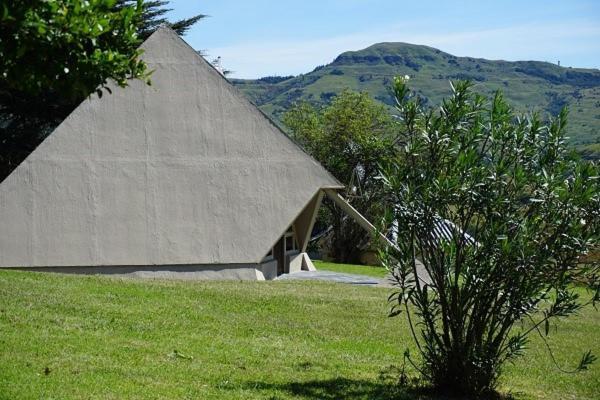 Pyramids Motel Van Reenen Exterior photo