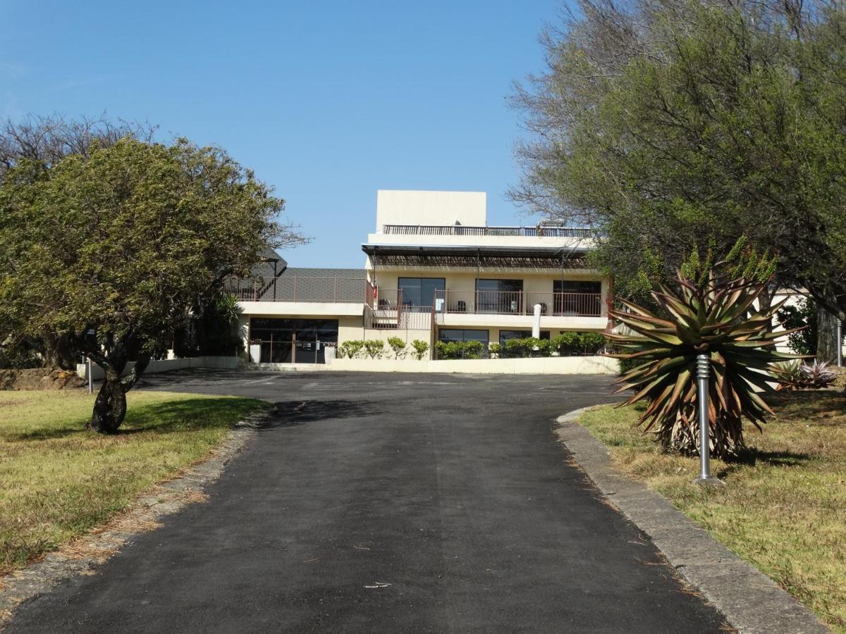 Pyramids Motel Van Reenen Exterior photo